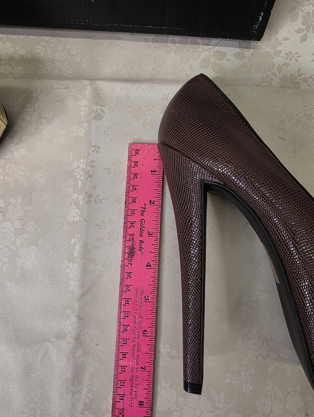 Shoe Republic LA Ethanie Brown Gold Studded Platform Stiletto Heels Size 7.5 - Picture 8 of 10
